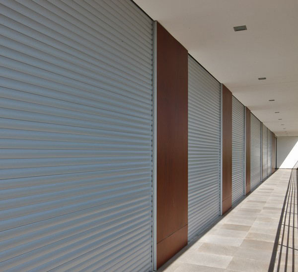 External aluminium roller shutters